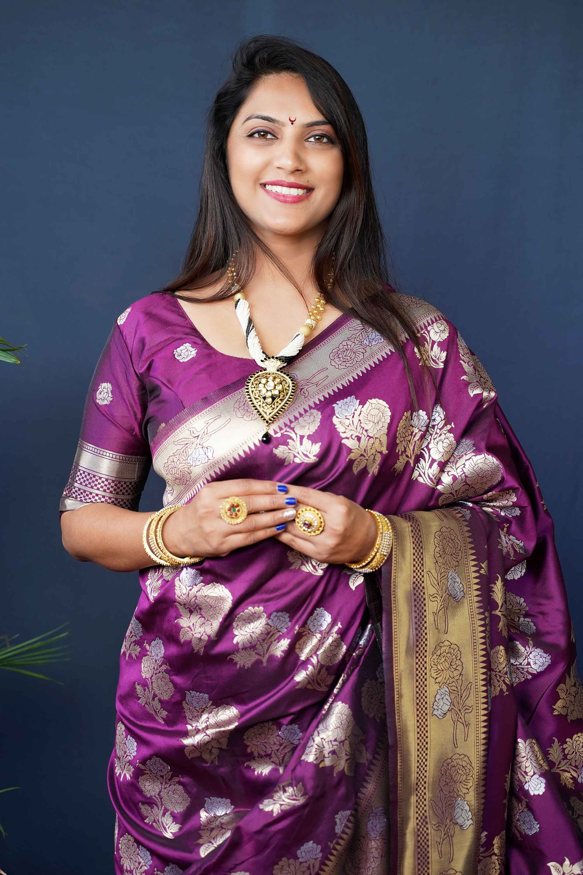 Purple Kanjivaram Silk Woven Zari Saree with Blouse Piece