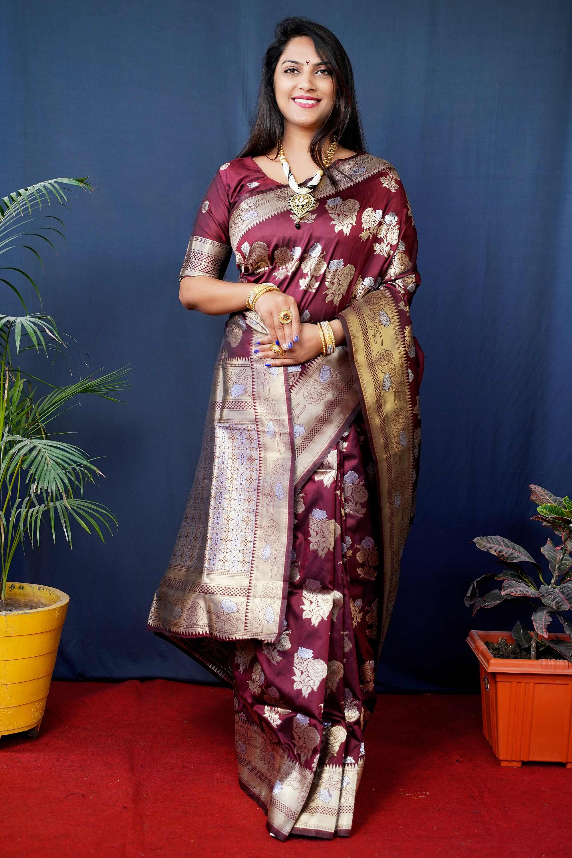 Wine Kanjivaram Silk Woven Zari Saree with Blouse Piece