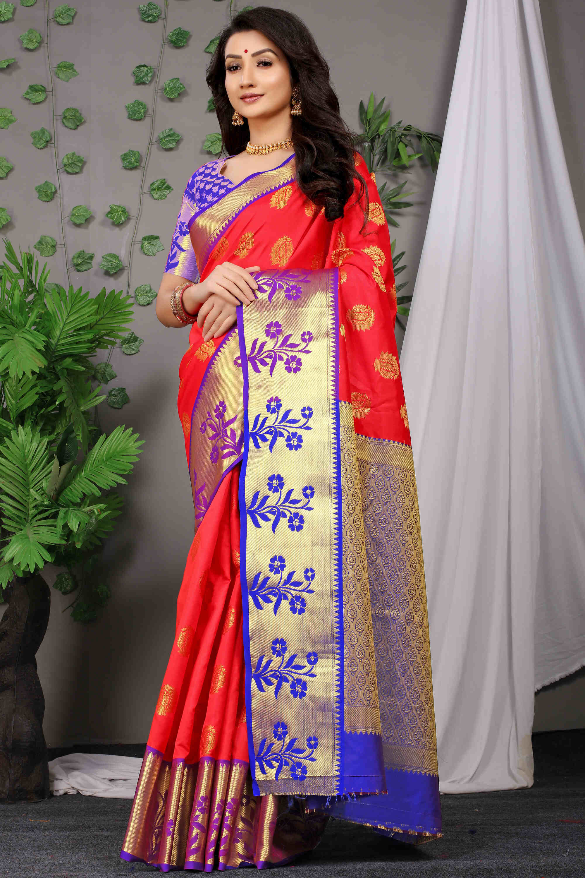 Red Soft Silk Saree With Blouse Piece