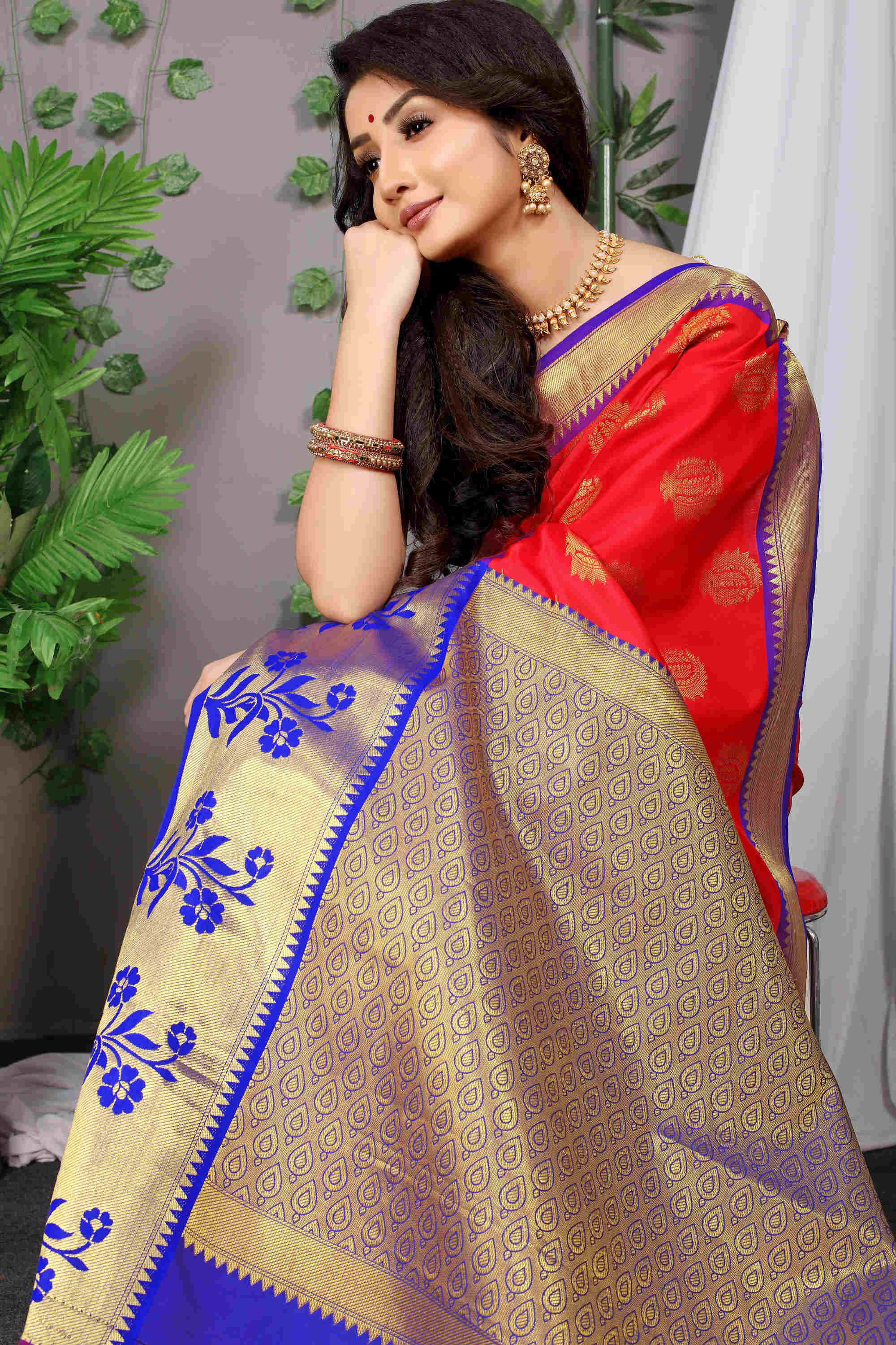 Red Soft Silk Saree With Blouse Piece