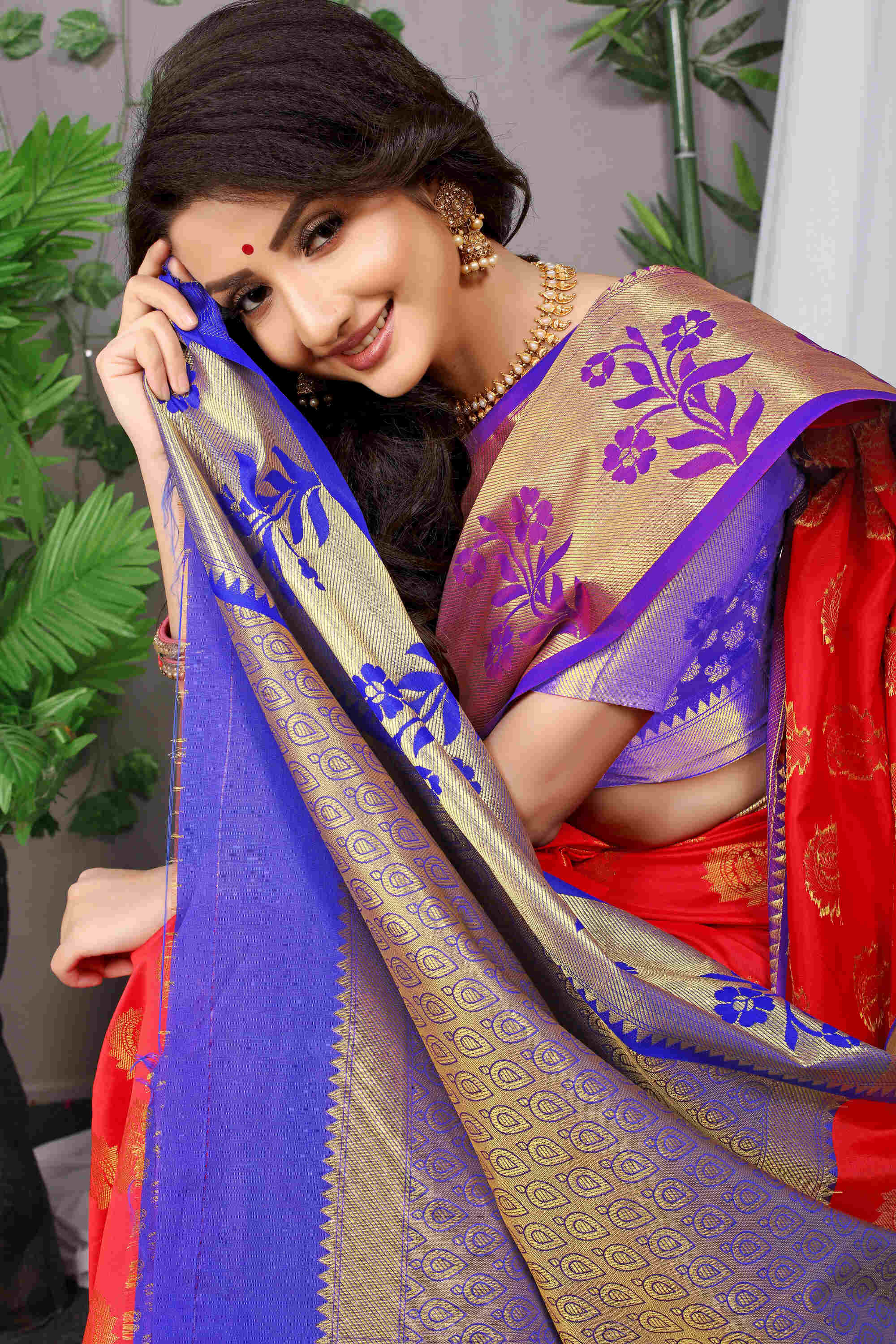 Red Soft Silk Saree With Blouse Piece