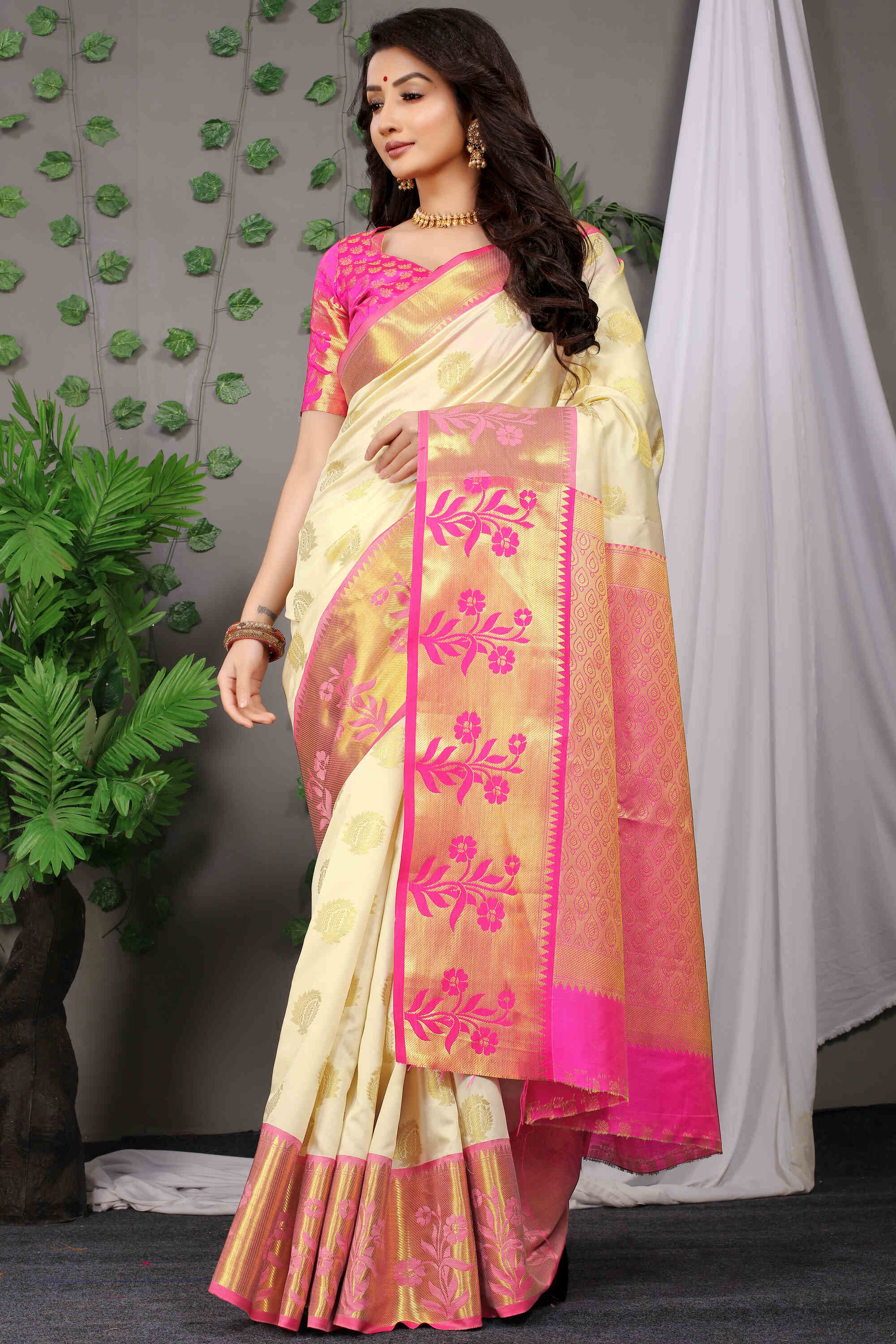 Cream Soft Silk Saree With Blouse Piece