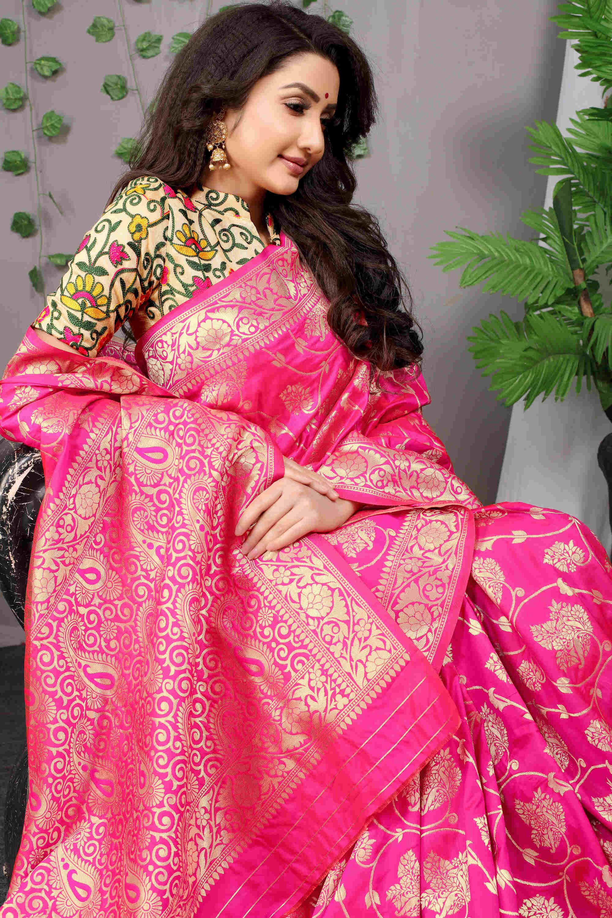 Dark Pink Soft Banarasi Silk Woven Zari Saree