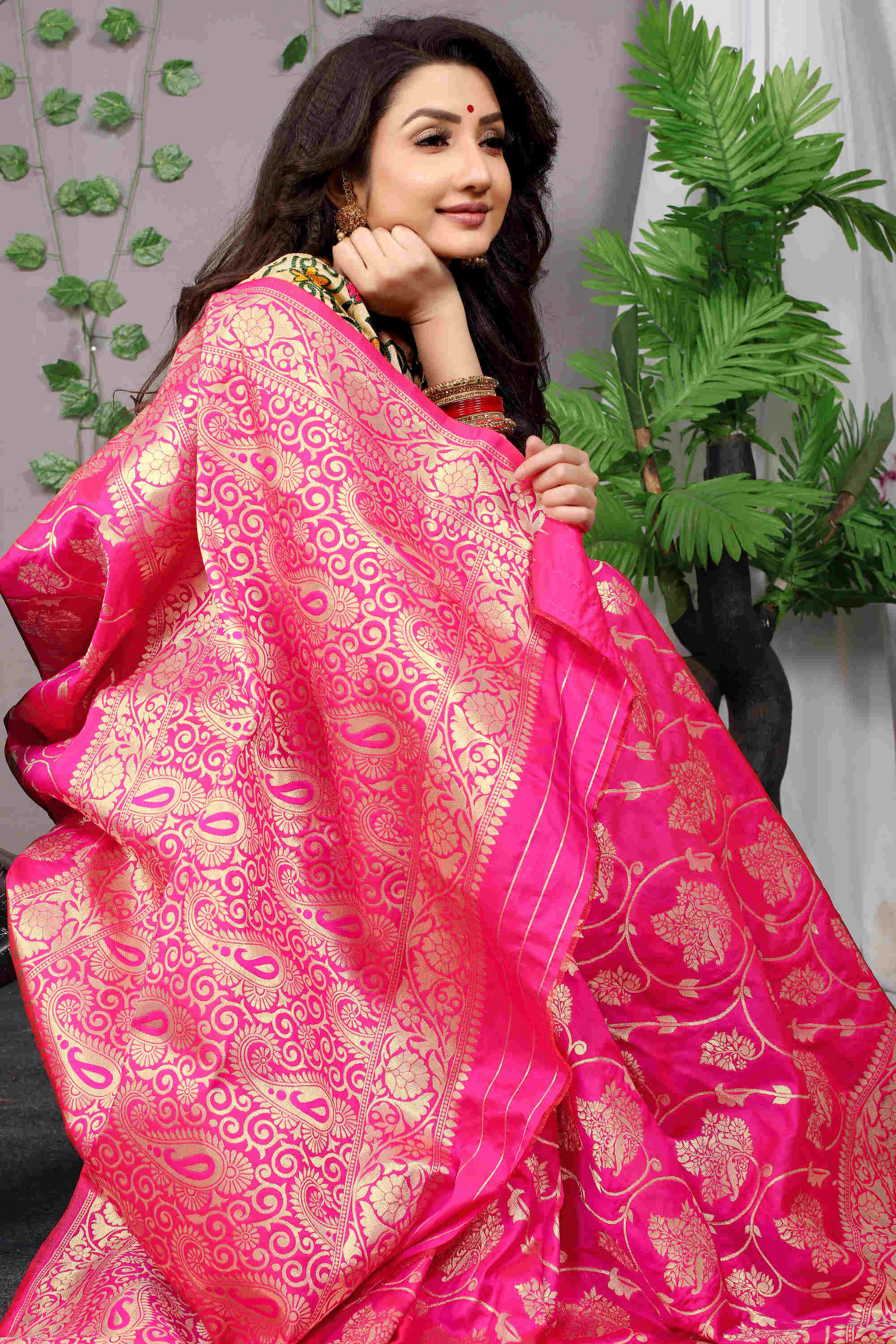 Dark Pink Soft Banarasi Silk Woven Zari Saree