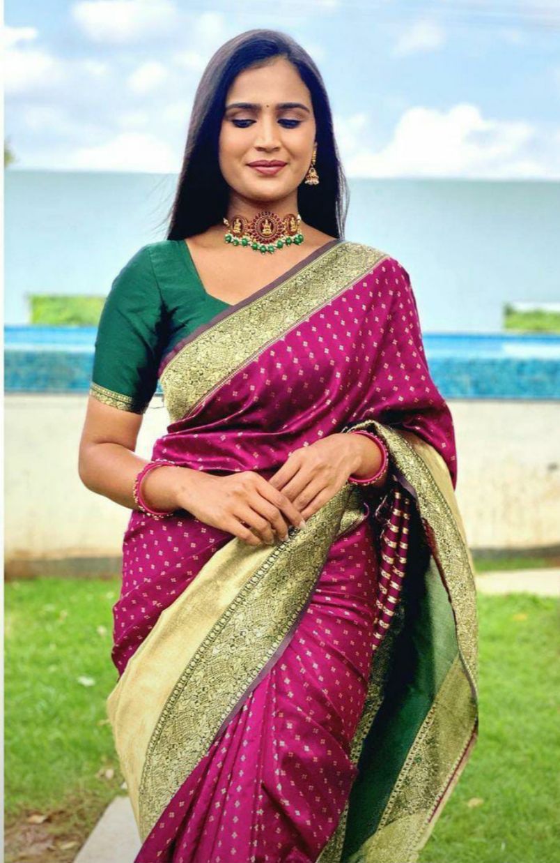 Luxuriant Purple Soft Banarasi Silk Saree With Blouse Piece