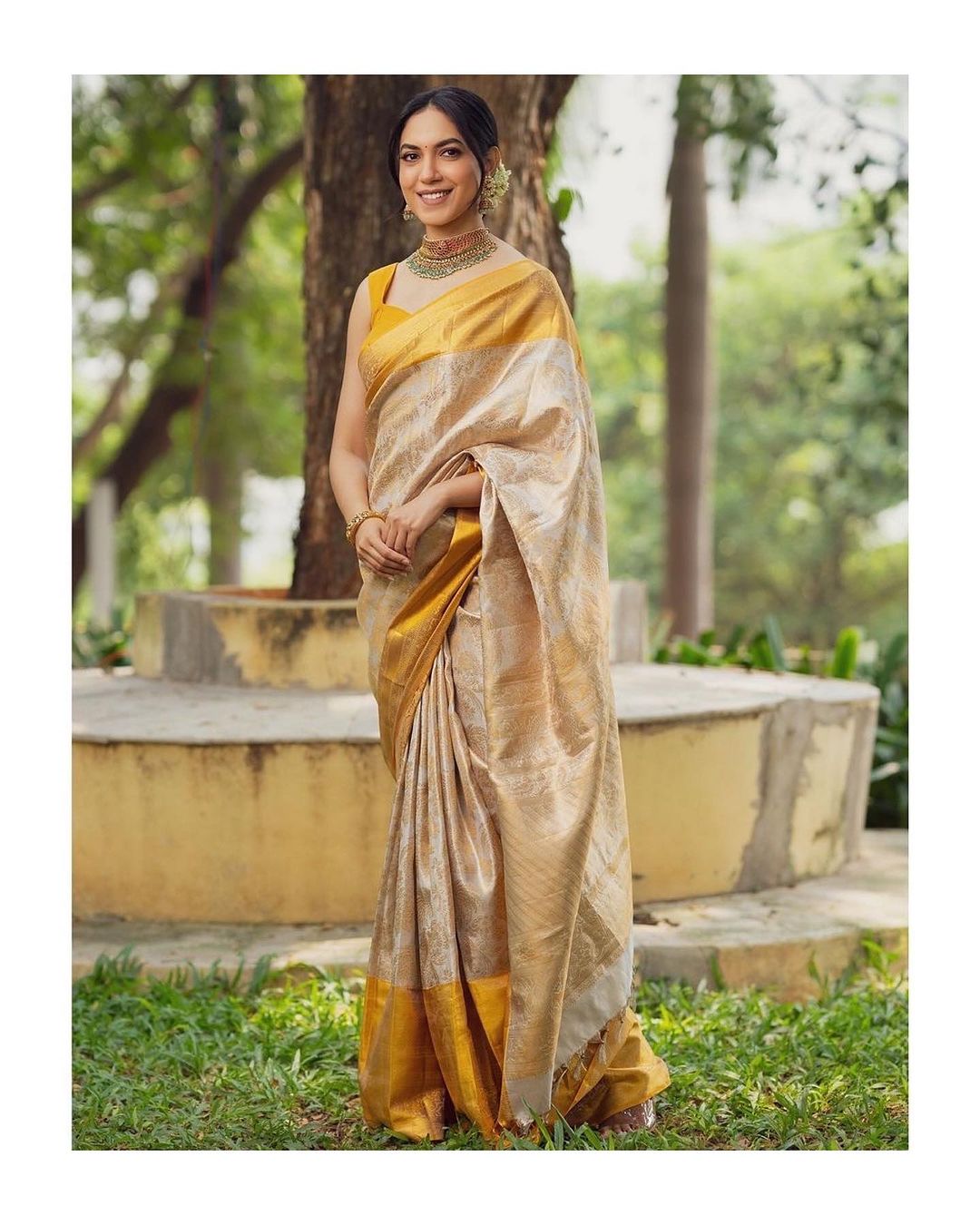 Yellow Soft Silk Saree With Excellent Blouse Piece