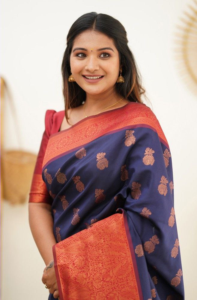 Navy Blue Soft Silk Saree With Fragrant Blouse Piece