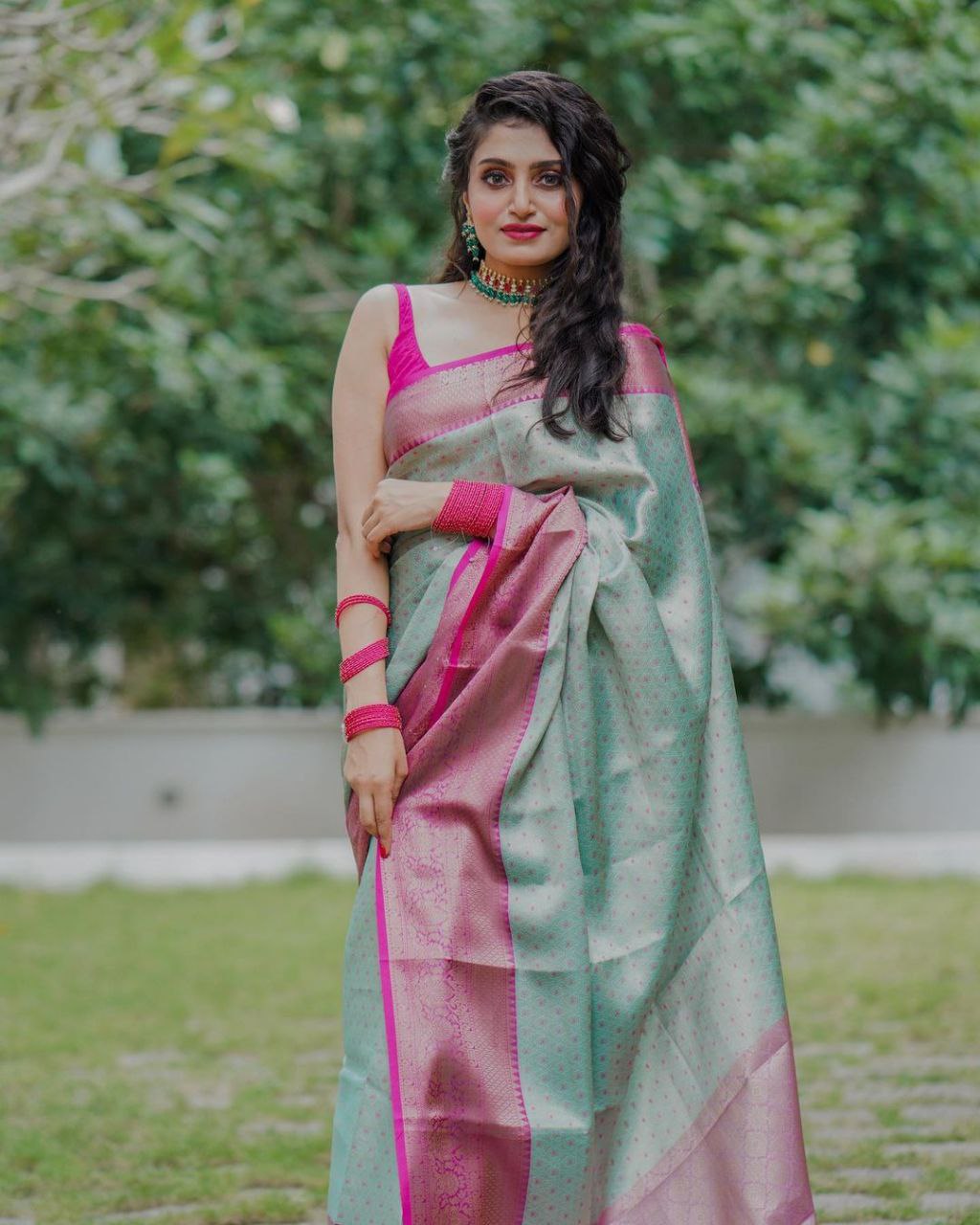 Sea Green Soft Silk Saree With Murmurous Blouse Piece