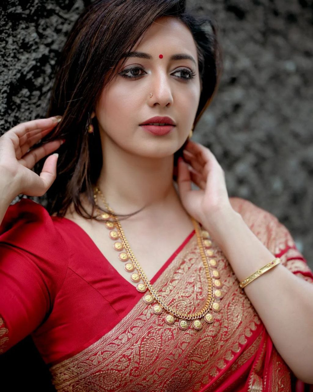 Red Soft Silk Saree With Capricious Blouse Piece