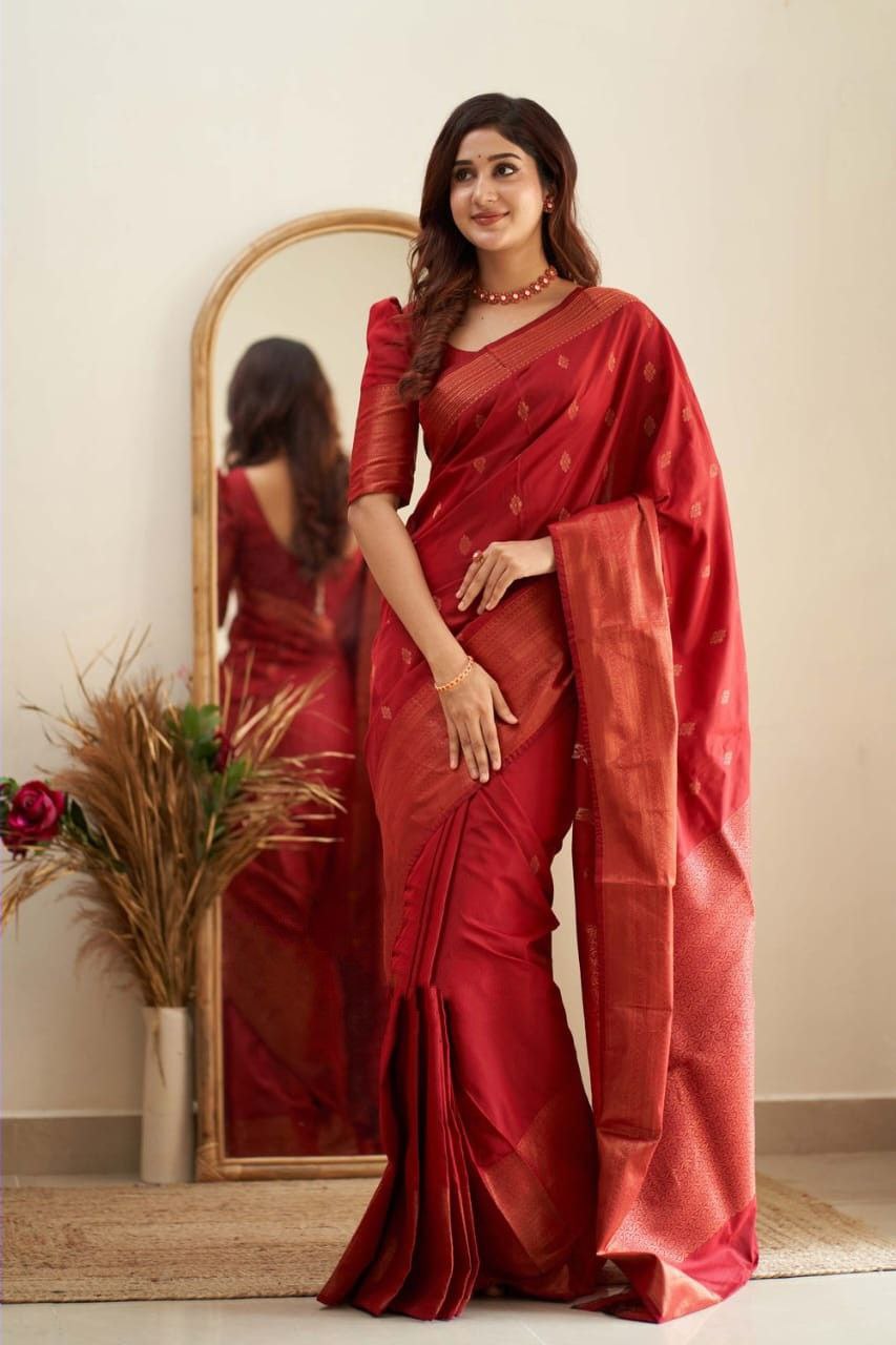 Red Soft Silk Saree With Surreptitious Blouse Piece