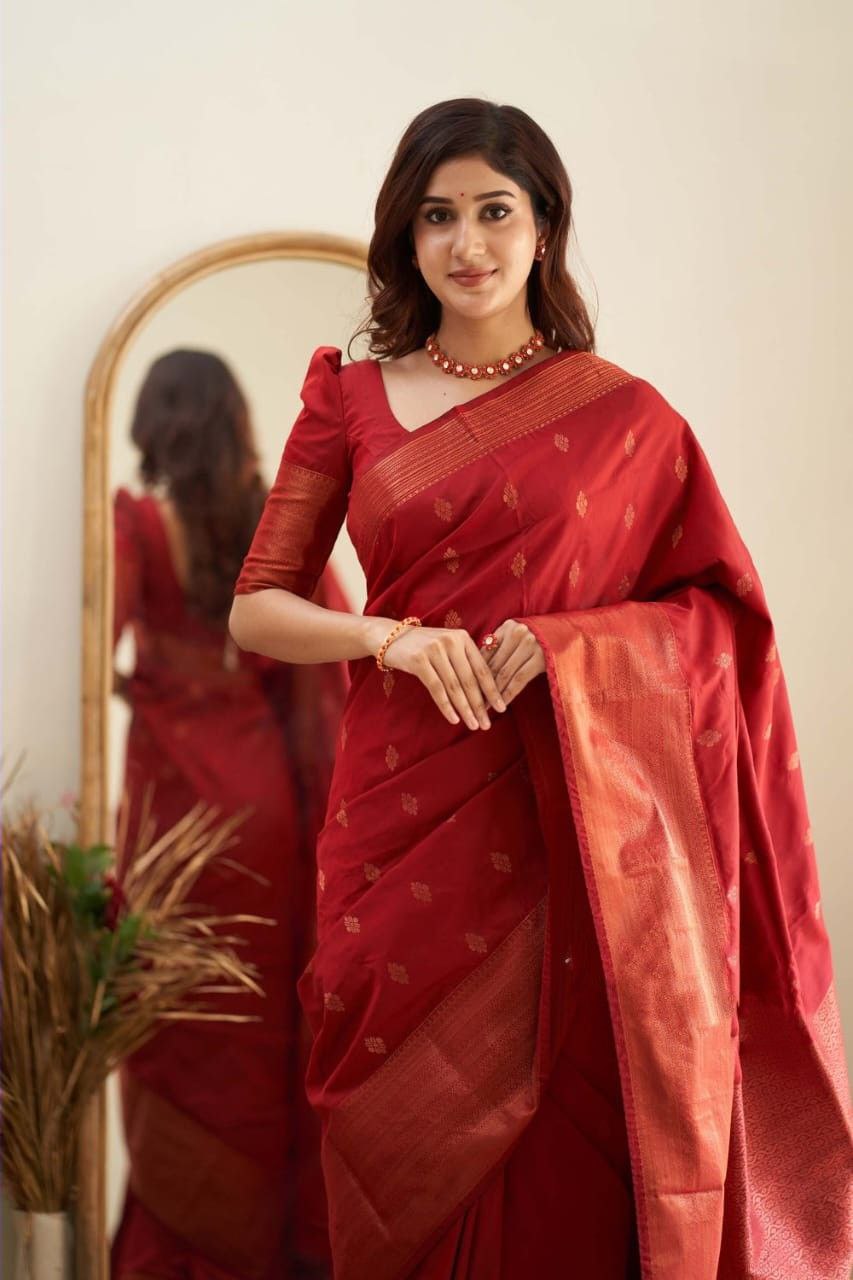 Red Soft Silk Saree With Surreptitious Blouse Piece