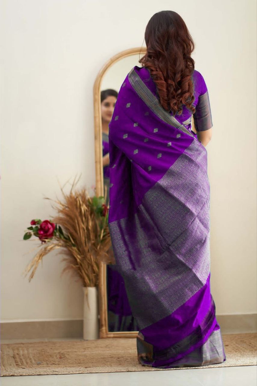 Purple Soft Silk Saree With Surreptitious Blouse Piece