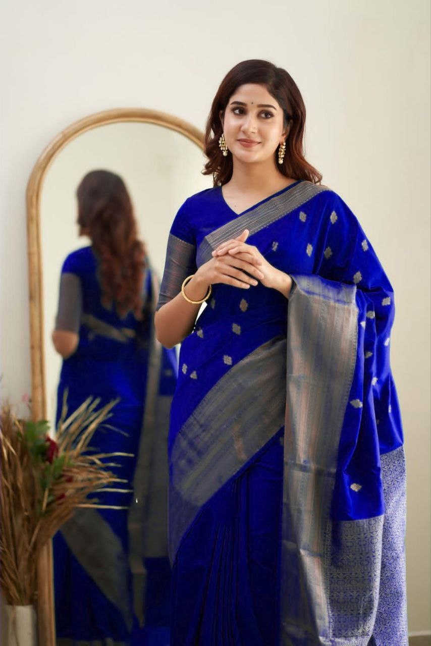 Blue Soft Silk Saree With Surreptitious Blouse Piece