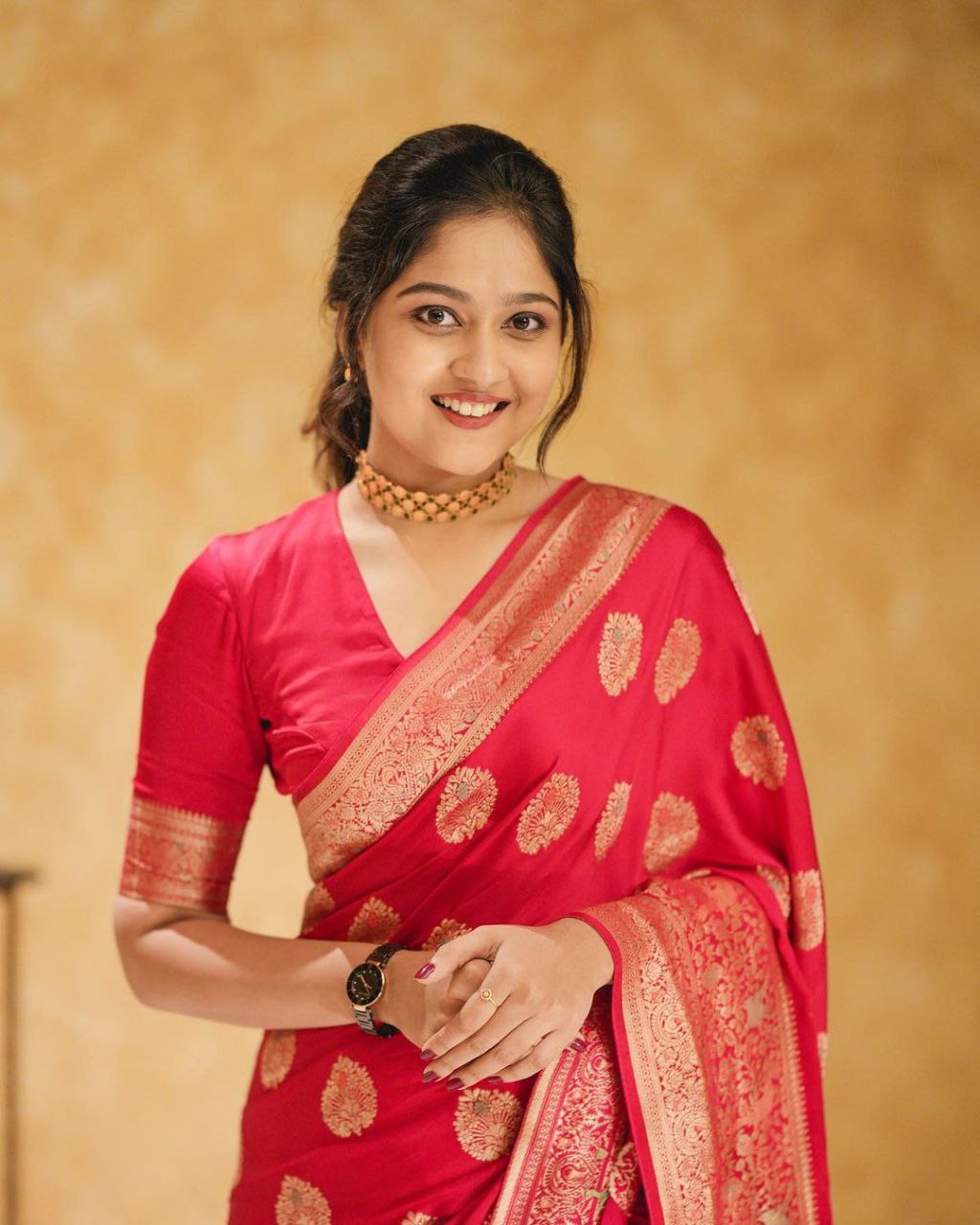 Red Soft Silk Saree With Classic Blouse Piece