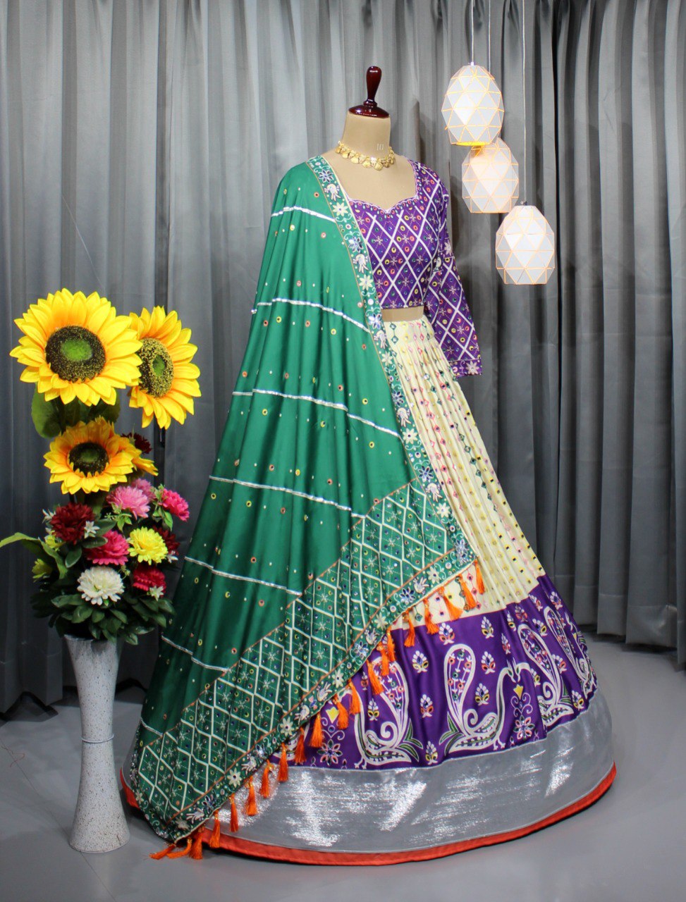 OFFWHITE LENGHA CHOLI WITH REAL MIRROR WORK AND ATTACHED DUPATTA