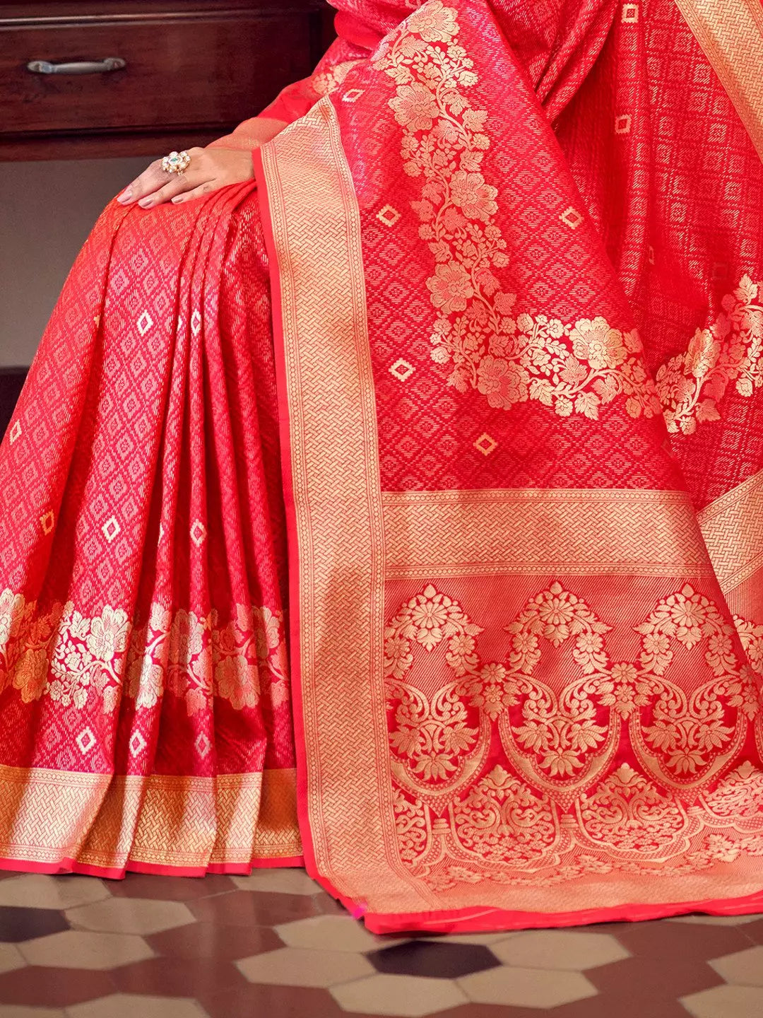 Red Soft Kanjivaram Silk Woven Zari Saree